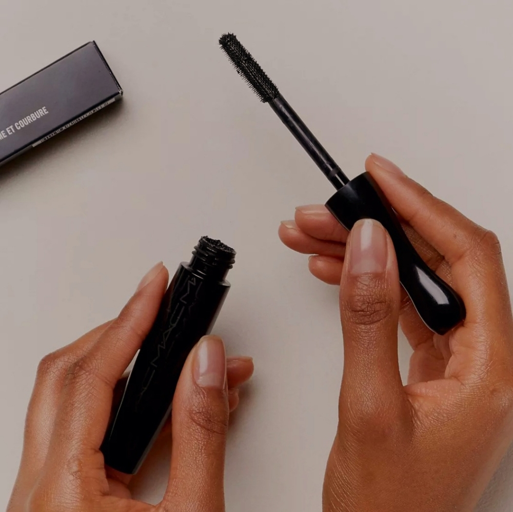 MAC Extreme Dimensions Lash Mascara